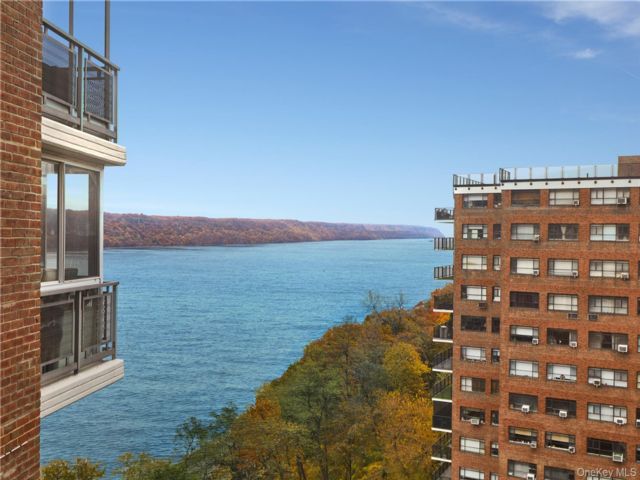 [Kingsbridge Real Estate, listing number 7232265]