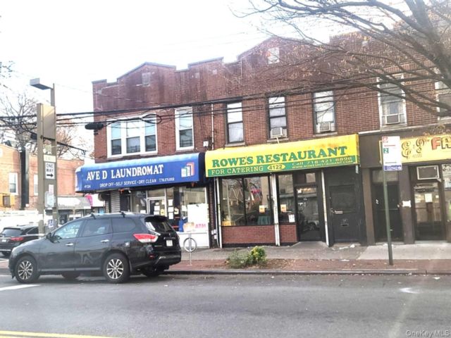  3 BR,  2.00 BTH &nbsp;House style home in East Flatbush