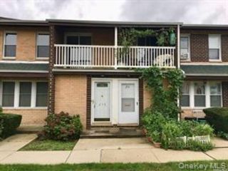  1 BR,  1.00 BTH &nbsp;Condo style home in Middle Island