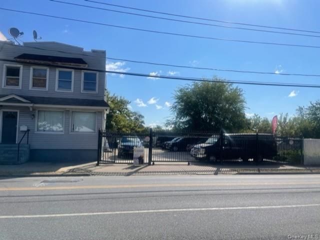 Lot <b>Size:</b> 221 x 84 &nbsp;House style home in Elmont