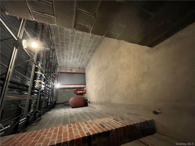 Studio,  0.00 BTH &nbsp;House style home in Glen Cove