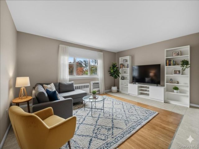 [Howard Beach Real Estate, listing number 7234108]