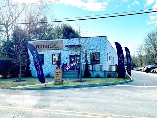 Studio,  0.00 BTH &nbsp;Commercial style home in Westhampton