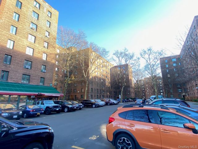 [Parkchester Real Estate, listing number 7234290]