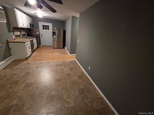  3 BR,  1.00 BTH &nbsp;Split ranch style home in Coram