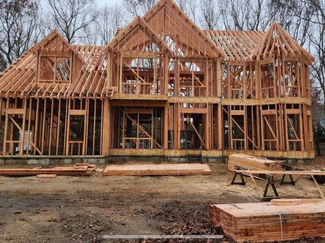  5 BR,  5.00 BTH &nbsp;Colonial style home in Shoreham