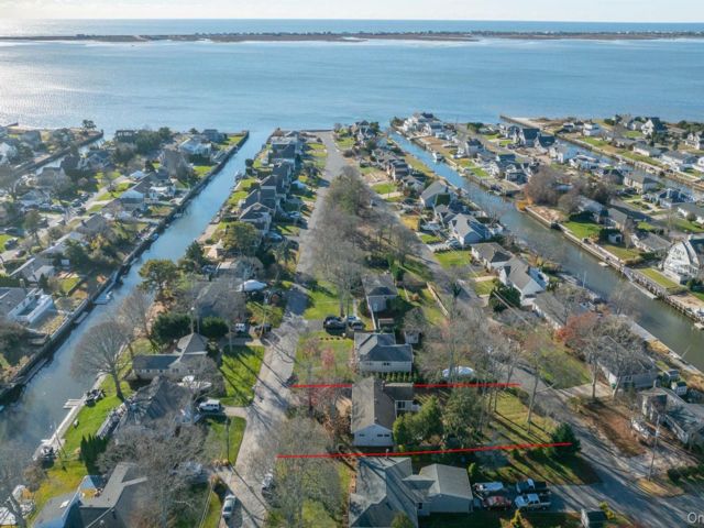  2 BR,  1.00 BTH &nbsp;Ranch style home in East Quogue