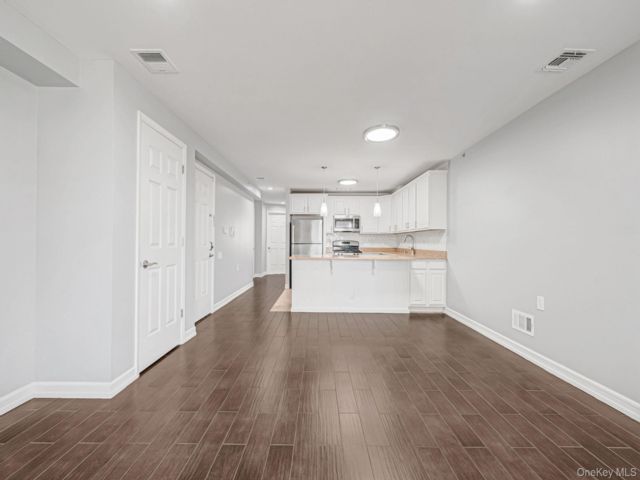  2 BR,  1.00 BTH &nbsp;Other style home in Rockaway Beach