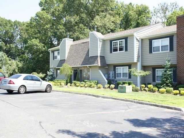 [Middle Island Real Estate, listing number 7235718]