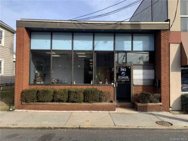 Studio,  0.00 BTH &nbsp;House style home in Mineola