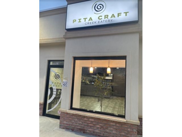 [Stony Brook Real Estate, listing number 7236703]