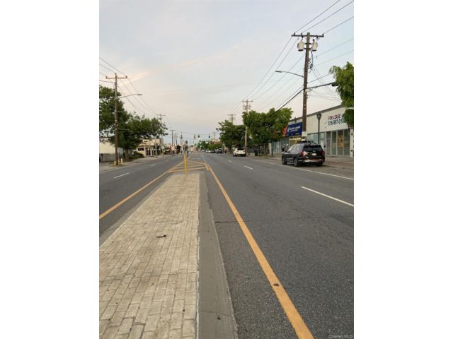 [PHOTO]