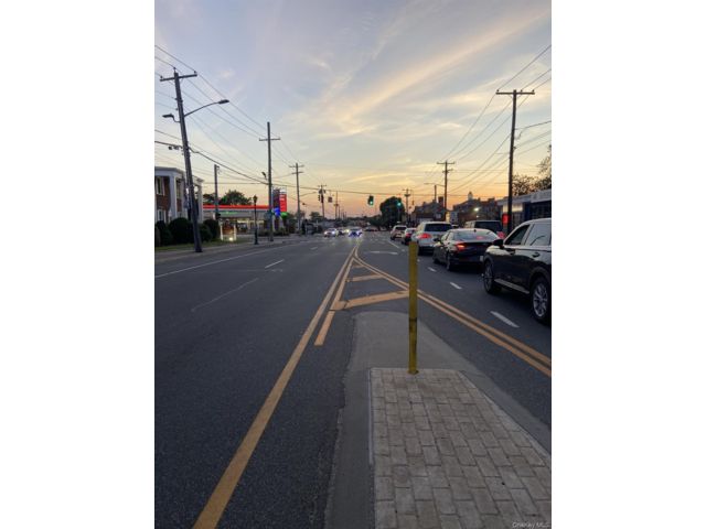 [PHOTO]