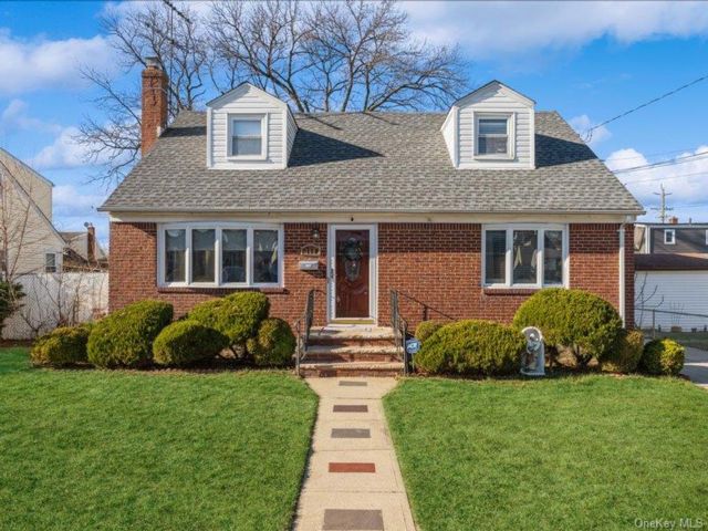 [Elmont Real Estate, listing number 7237170]