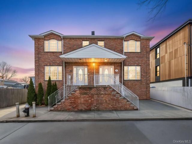 [Howard Beach Real Estate, listing number 7237556]