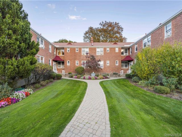 [White Plains Real Estate, listing number 7237562]