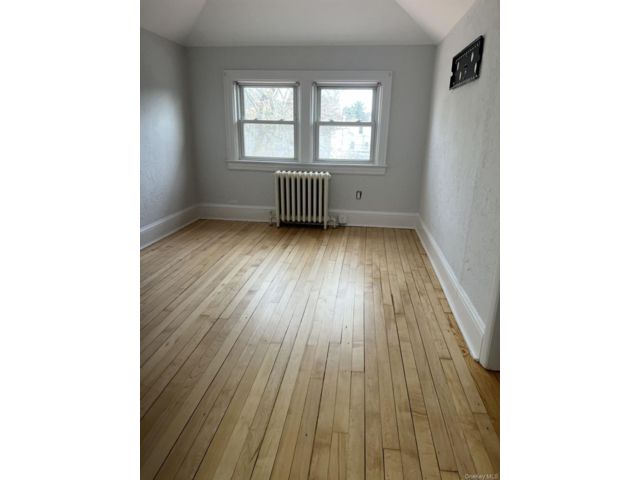  2 BR,  1.00 BTH &nbsp;Other style home in Hastings-on-hudson