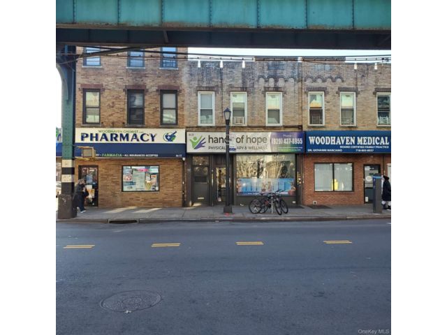 [Woodhaven Real Estate, listing number 7237817]