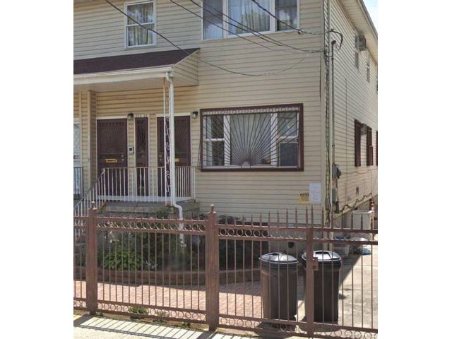  1 BR,  1.00 BTH &nbsp;Other style home in Rochdale