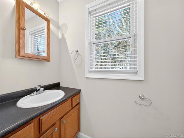 [PHOTO]