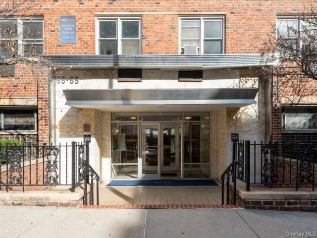  1 BR,  1.00 BTH &nbsp;Other style home in Rego Park