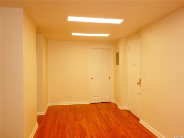 Studio,  0.00 BTH &nbsp;House style home in Flushing