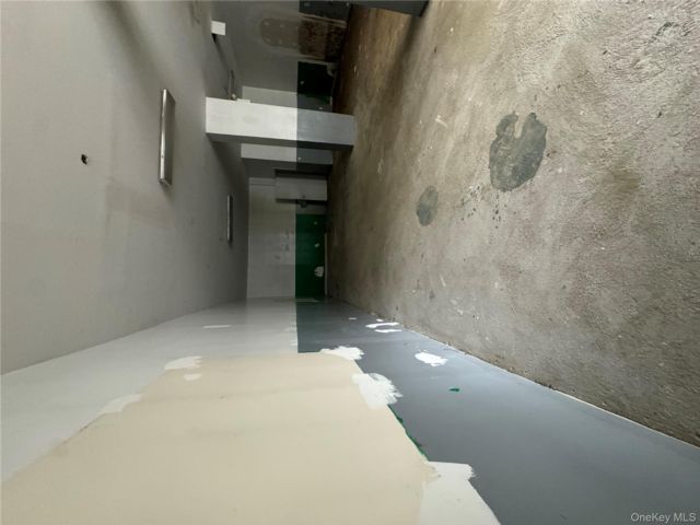 [PHOTO]