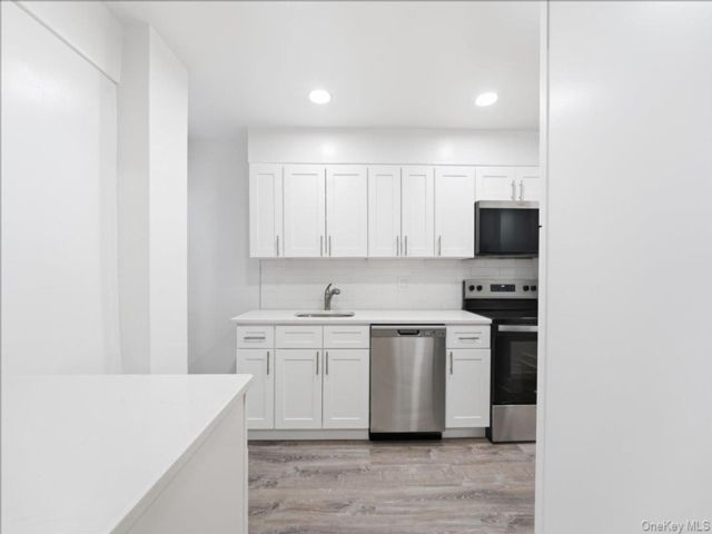 [Kingsbridge Real Estate, listing number 7239082]