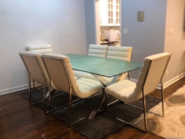  2 BR,  2.00 BTH &nbsp;Other style home in North Valley Stream