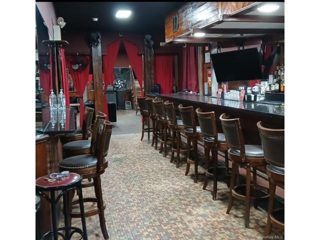 Studio,  2.00 BTH &nbsp;Other style home in Astoria