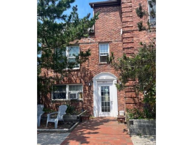 [Long Beach Real Estate, listing number 7239241]