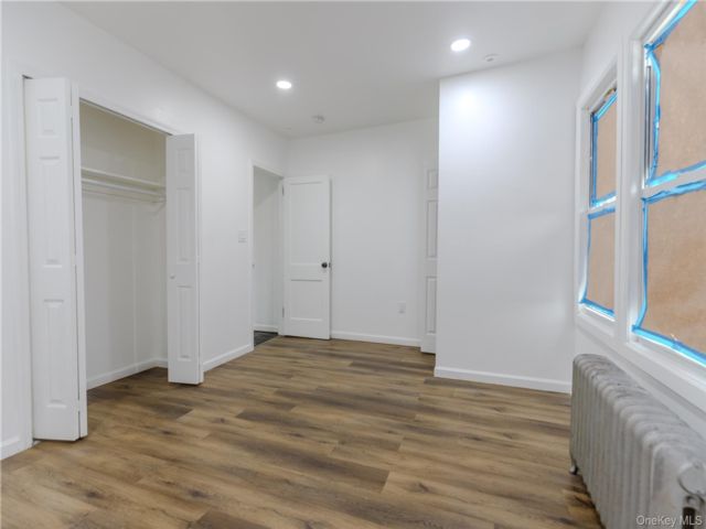  3 BR,  2.00 BTH &nbsp;Other style home in Jamaica