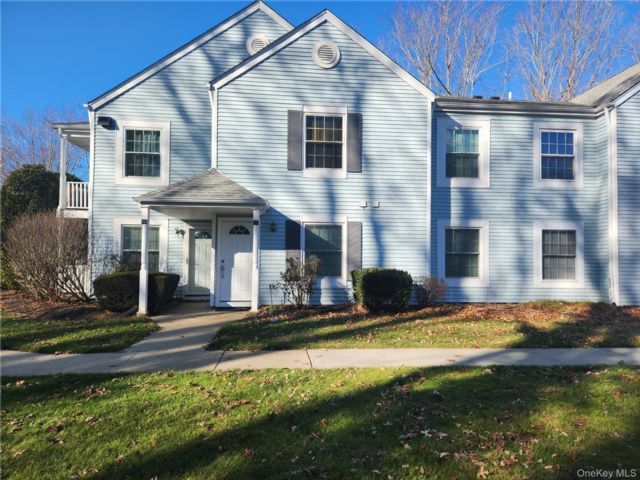  2 BR,  2.00 BTH &nbsp;Other style home in Middle Island