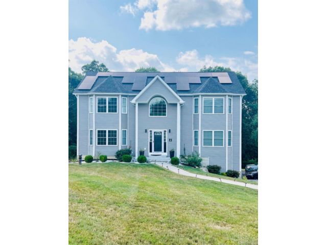  4 BR,  3.00 BTH &nbsp;Colonial style home in Marlboro