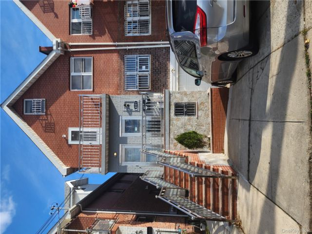 [Fresh Meadows Real Estate, listing number 7239401]