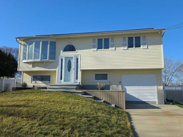 [Selden Real Estate, listing number 7239550]