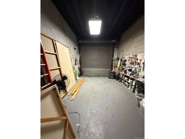 [PHOTO]