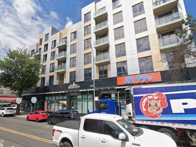 Studio,  0.00 BTH &nbsp;House style home in Jackson Heights