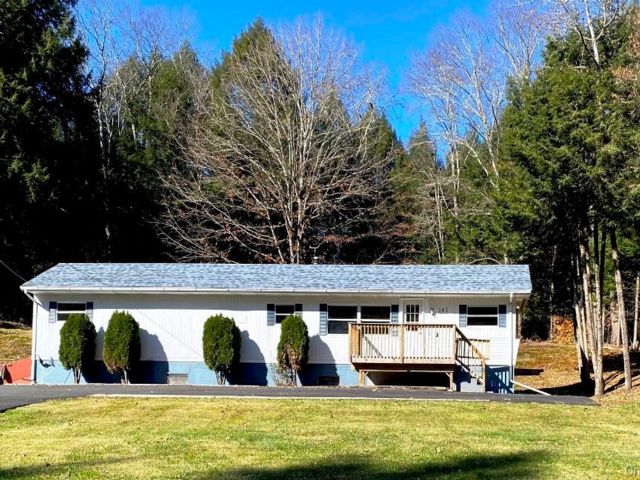  2 BR,  2.00 BTH &nbsp;Ranch style home in Mongaup Valley