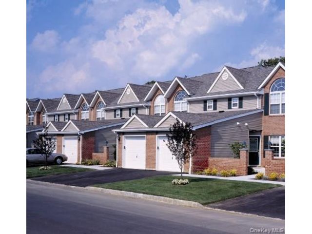  1 BR,  1.00 BTH &nbsp;Other style home in South Setauket