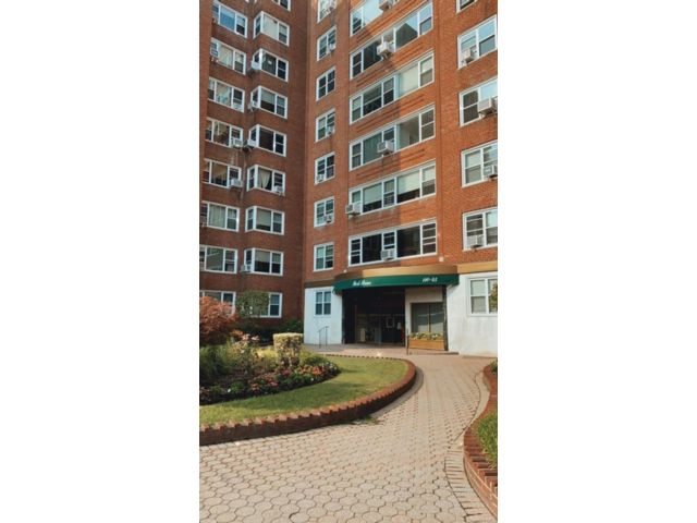  2 BR,  1.00 BTH &nbsp;Other style home in Forest Hills