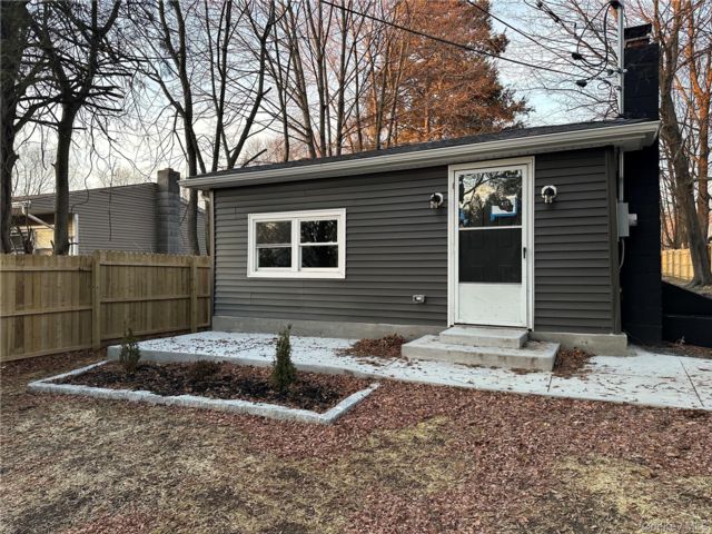  2 BR,  1.00 BTH &nbsp;Cottage style home in Wallkill