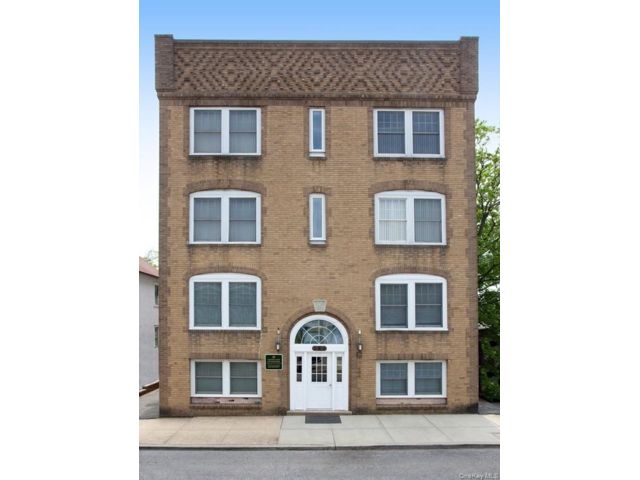  1 BR,  1.00 BTH &nbsp;Other style home in Cedarhurst