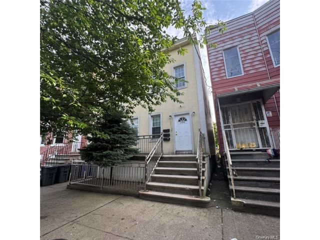 Studio,  0.00 BTH &nbsp;House style home in Parkchester
