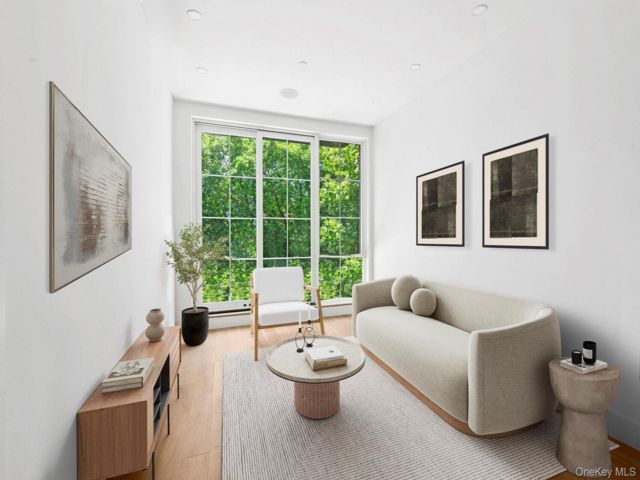  2 BR,  2.00 BTH &nbsp;Condo style home in Bushwick