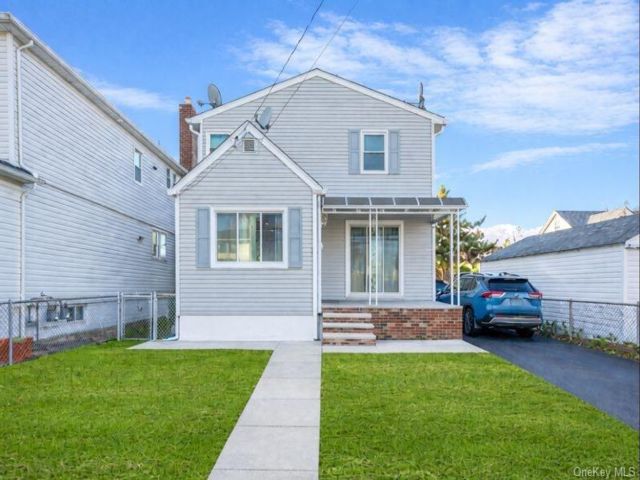 [Elmont Real Estate, listing number 7240517]