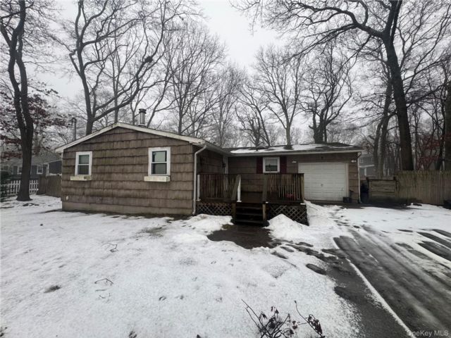 [Shirley Real Estate, listing number 7240560]