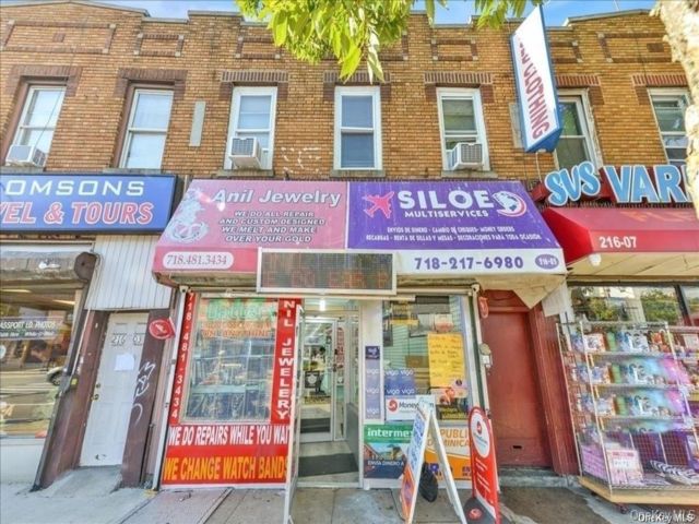  3 BR,  1.00 BTH &nbsp;Colonial style home in Queens Village