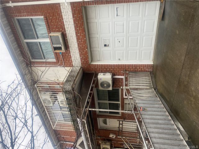 [Jamaica Hills Real Estate, listing number 7240912]