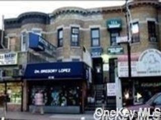 Studio,  0.00 BTH &nbsp;House style home in Elmhurst